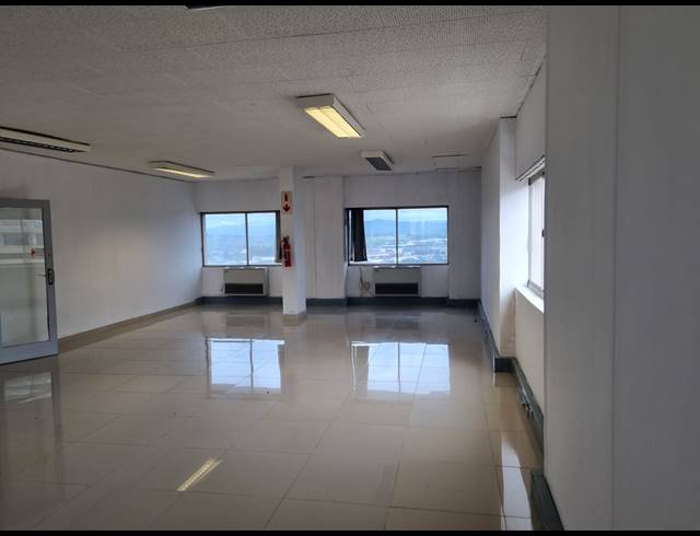 72.80M² OFFICE TO LET IN NELSPRUIT CENTRAL